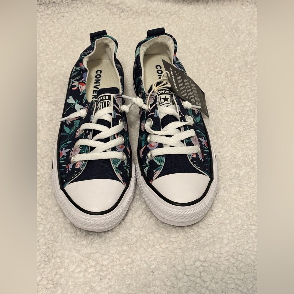 Converse Navy Floral Shoreline Sneakers